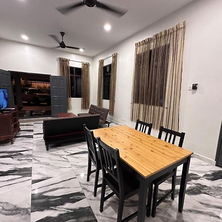Bangi Utara Villa 까장 외부 사진